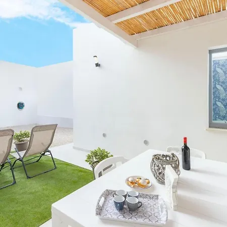 Apartamento Vico Ii - Exclusive House With Garden Cagliari
